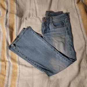 American Eagle Favorite boyfriend stretch jean size 6
